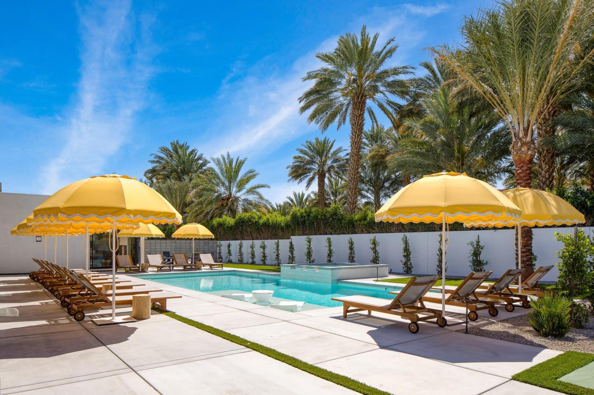 Polo Villa Aura 2 Homes Pickleball Putting Green Sleeps 32 La Quinta Buitenkant foto