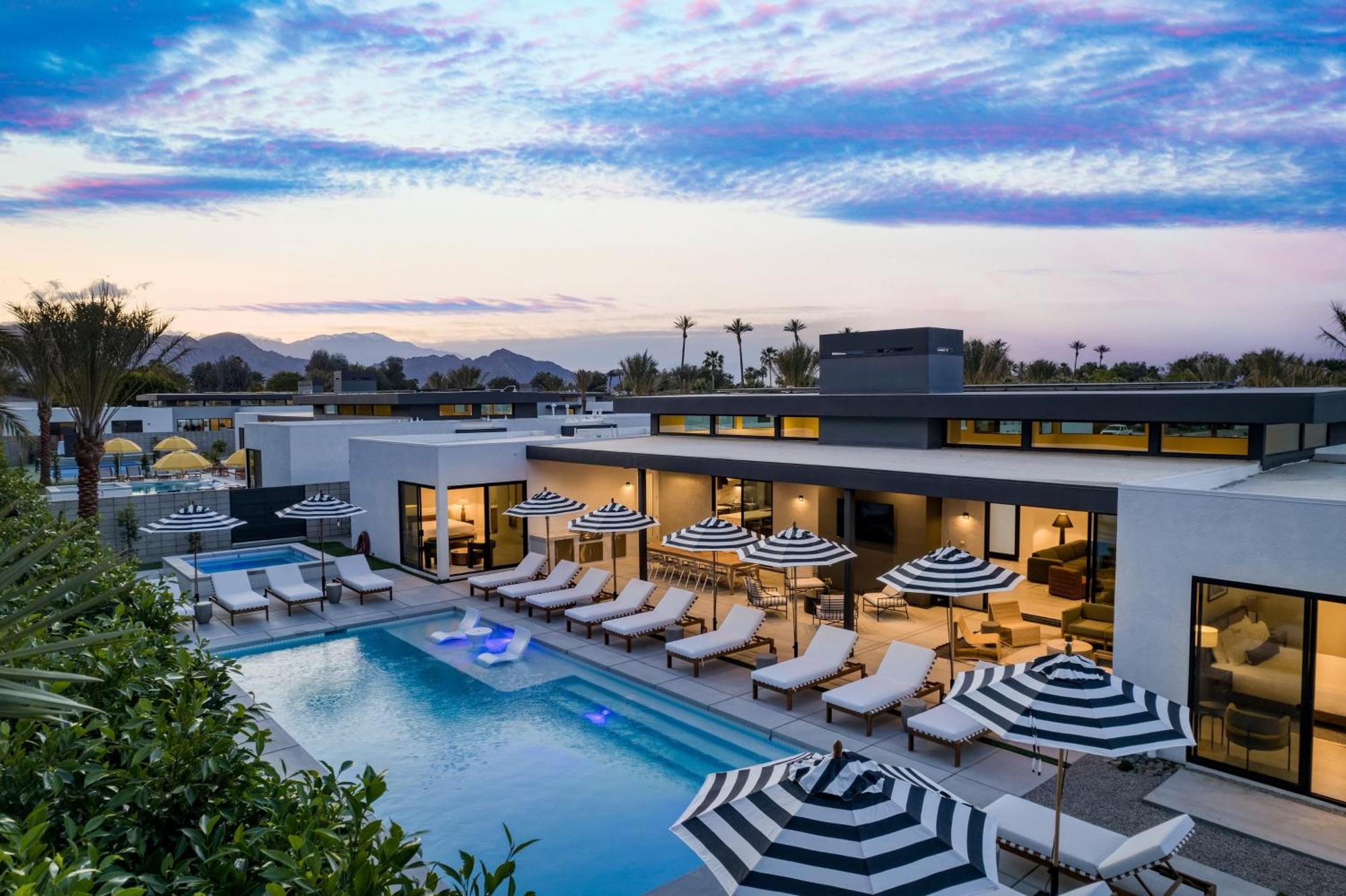 Polo Villa Aura 2 Homes Pickleball Putting Green Sleeps 32 La Quinta Buitenkant foto