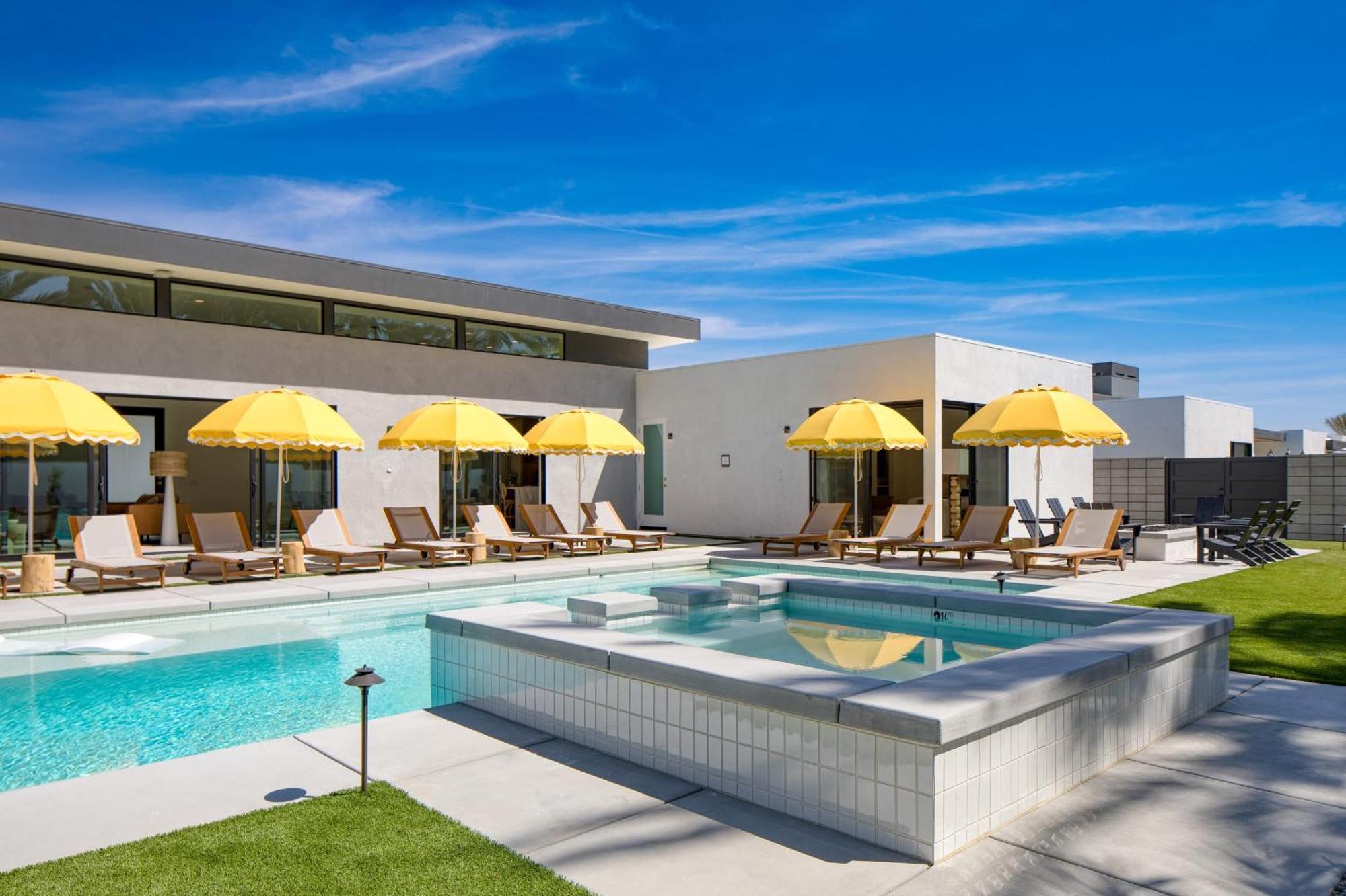 Polo Villa Aura 2 Homes Pickleball Putting Green Sleeps 32 La Quinta Buitenkant foto