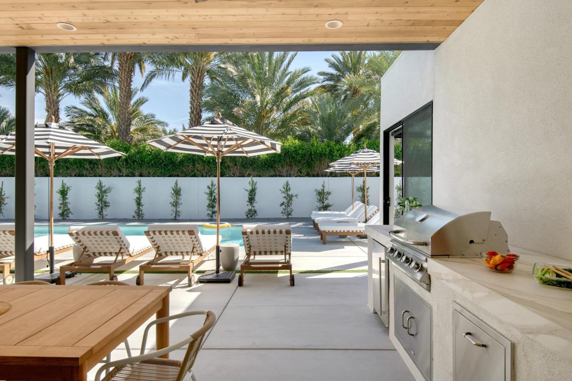 Polo Villa Aura 2 Homes Pickleball Putting Green Sleeps 32 La Quinta Buitenkant foto